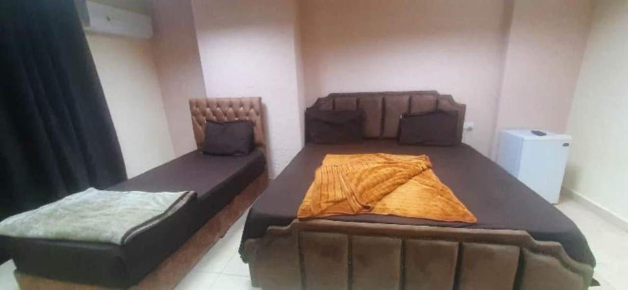 Blue Eyes Hotel Giza Bagian luar foto